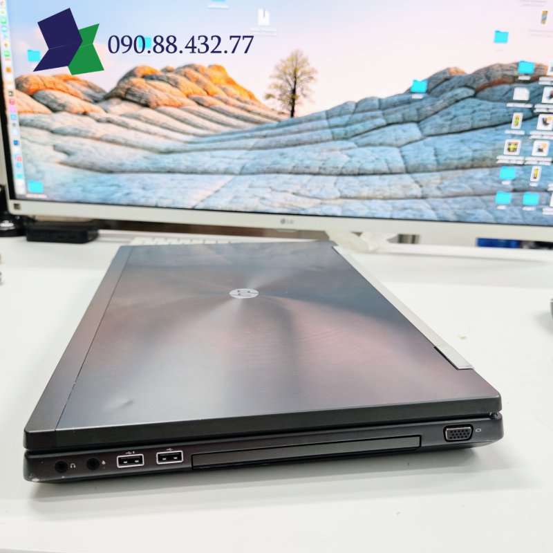 HP Elitebook 8770W i7-3740QM RAM8G SSD256G 17.3" FULL HD vga K3000M